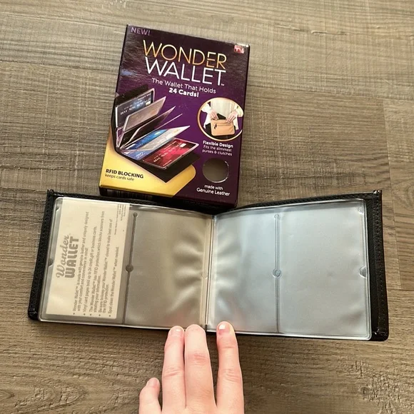 Wonder Wallet nwt - Picture 3 of 3